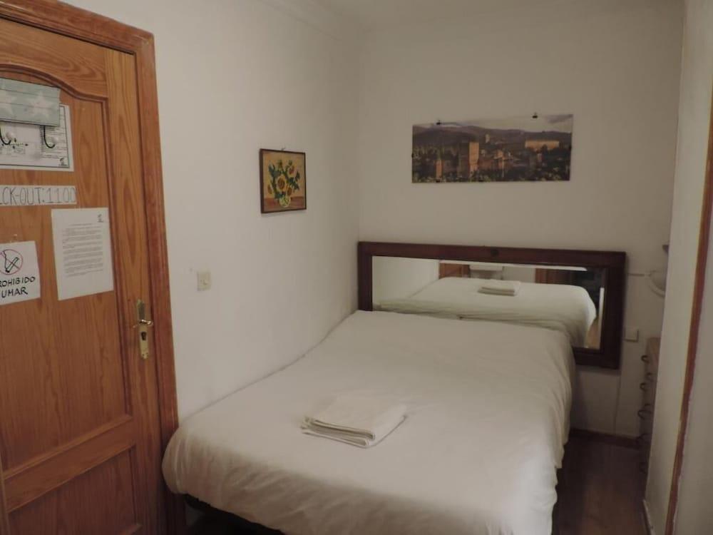 Hostel El Cascabel Γρανάδα Εξωτερικό φωτογραφία